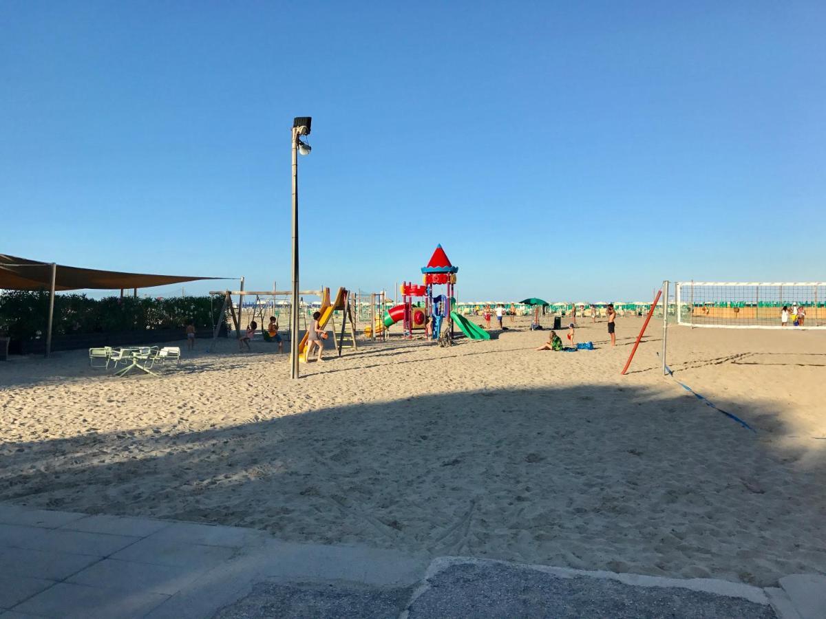 Dena Chalets - Lido Di Spina At The Beach Εξωτερικό φωτογραφία